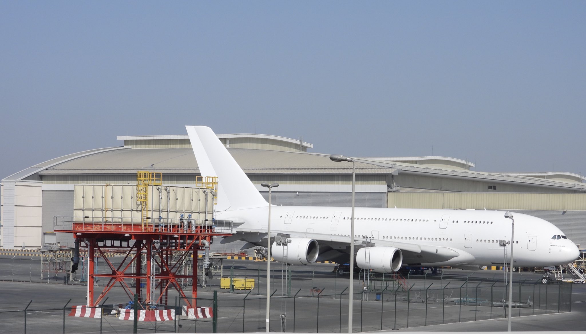Primul A380 retras
