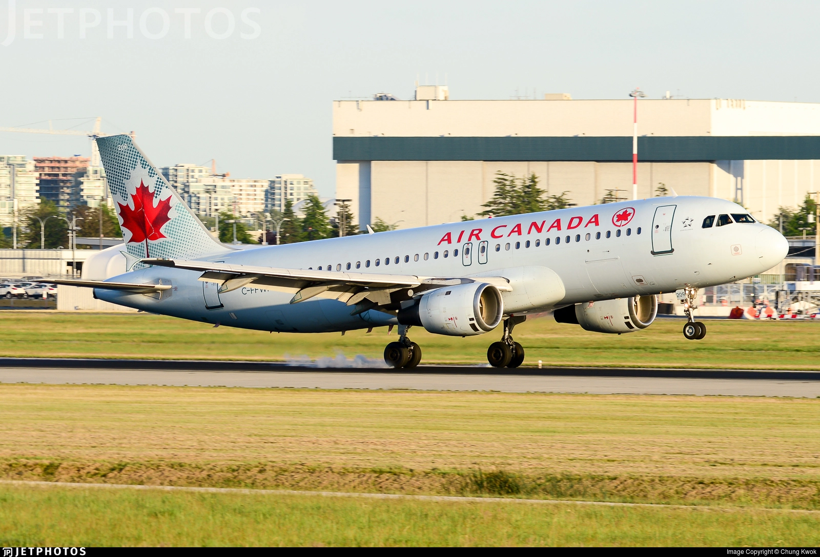 Air Canada C-FFWI